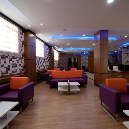 Mus Grand Hotel Εξωτερικό φωτογραφία