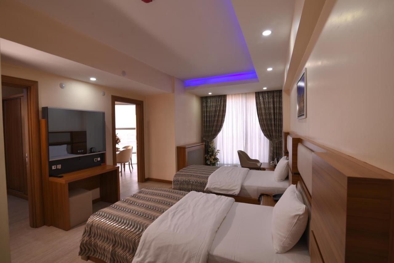 Mus Grand Hotel Εξωτερικό φωτογραφία