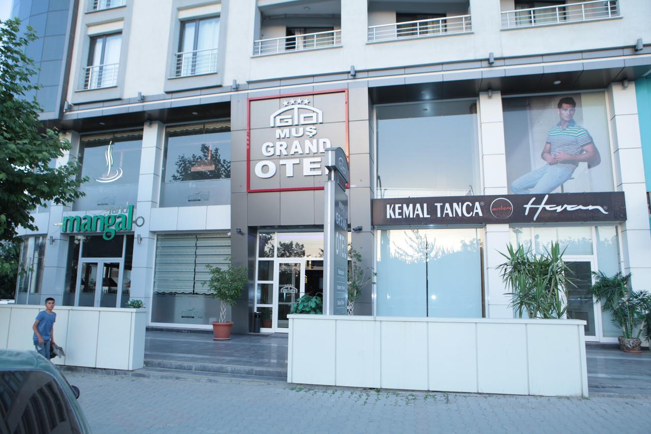 Mus Grand Hotel Εξωτερικό φωτογραφία